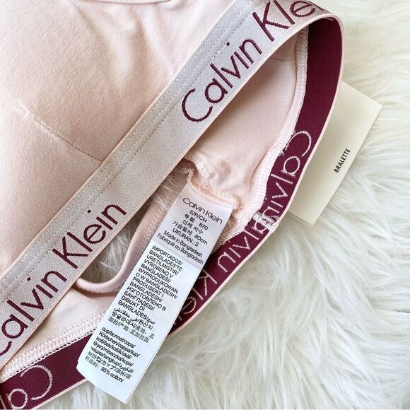 Calvin Klein Padded Bralette 🌼 - Picture 4 of 5